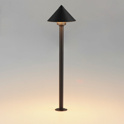 Alumilux: Landscape Cone Light W/ 24" Pole