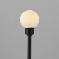 Alumilux: Landscape Globe Light W/ 24" Pole